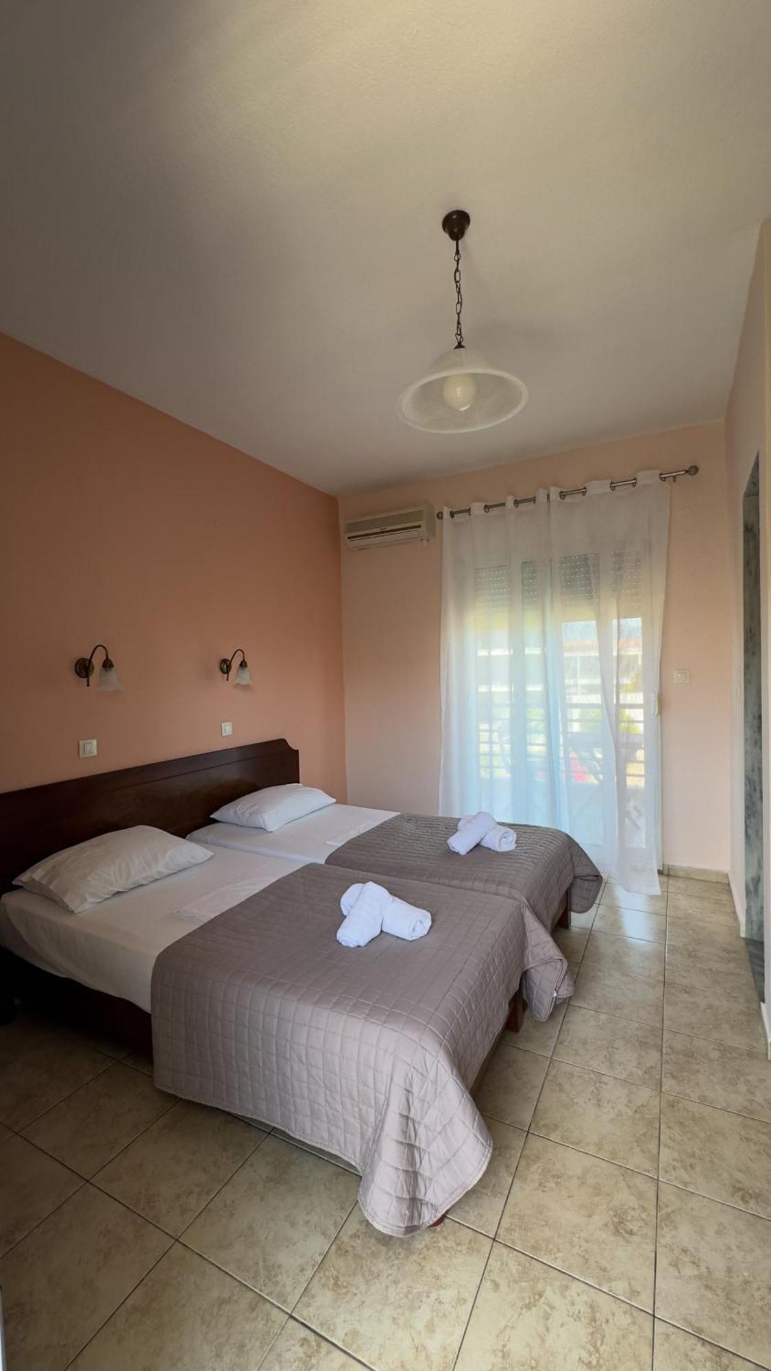 Tsipos Rooms Σταυρός Εξωτερικό φωτογραφία