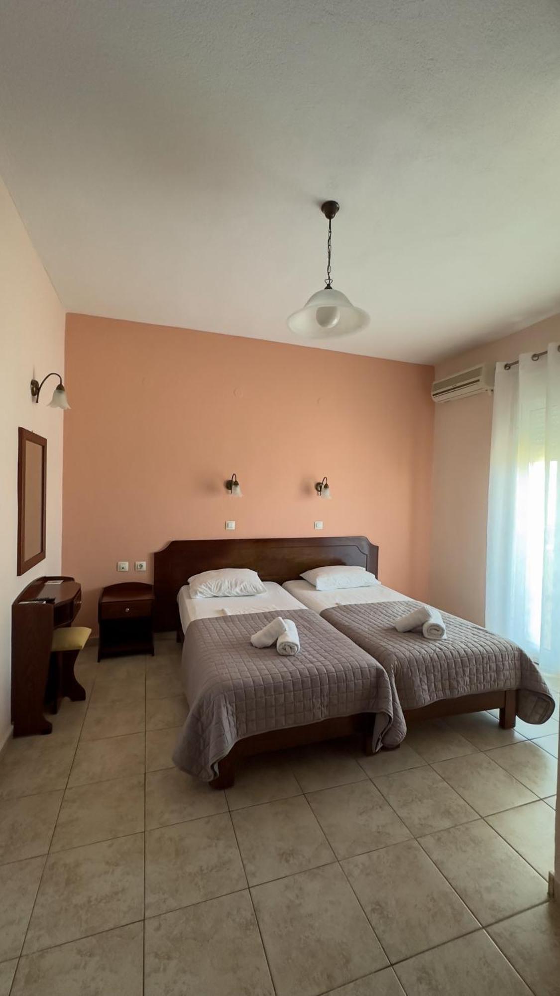 Tsipos Rooms Σταυρός Εξωτερικό φωτογραφία
